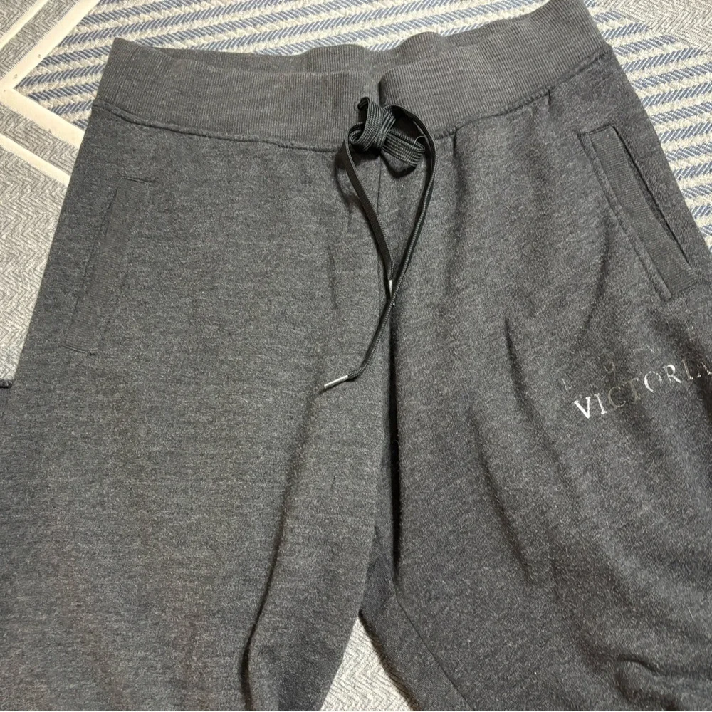 Victoria’s Secret Dark Gray Markel Distressed Hem Joggers/ Sweatpants - Picture 5 of 8
